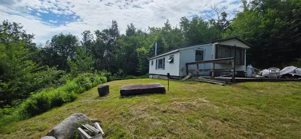 11 Ocean View Boulevard, Groton, NH 03241
