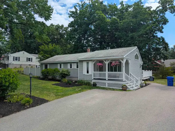 1 Greentrees Drive, Hudson, NH 03051