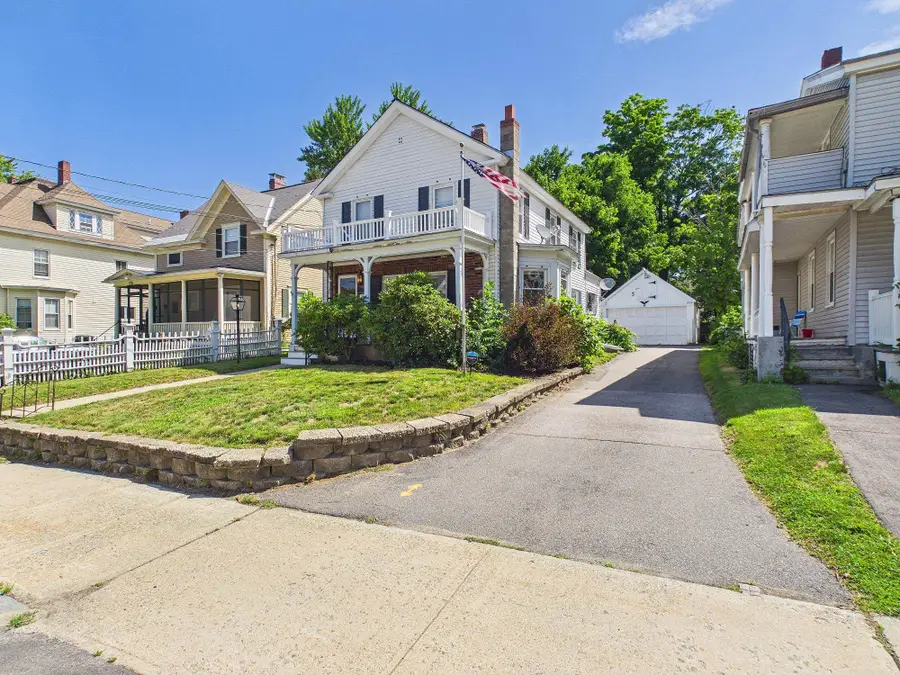 29 Manchester Street, Nashua, NH 03064 - #3