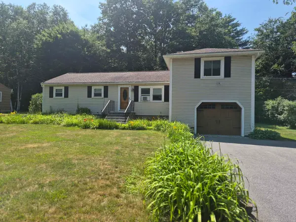108 Newton Road, Plaistow, NH 03865