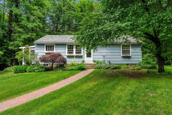 13 Barnard Hill Road, Dunbarton, NH 03046
