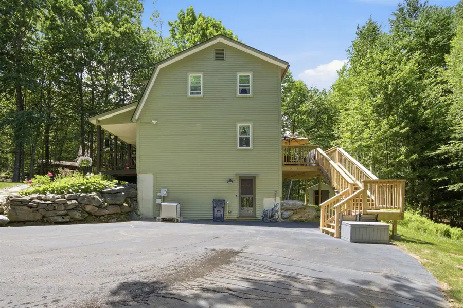30 Canterbury Crossing, Northfield, NH 03276 - #3