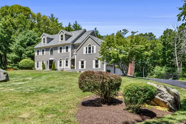 21 Bear Path, Hampton, NH 03842