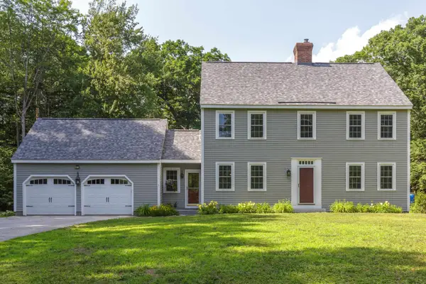 90 Deer Run Road, Henniker, NH 03242