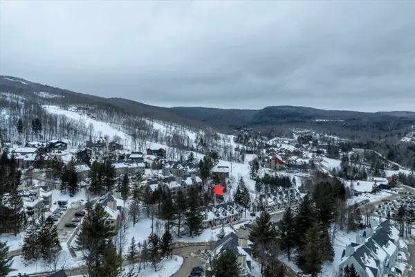 1-C Townhouse Square, Dover, VT 05356