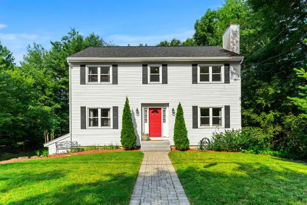 57 Middle Dunstable Road, Nashua, NH 03062