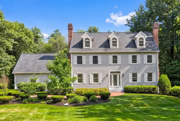 8 Bear Hill Road, Windham, NH 03087