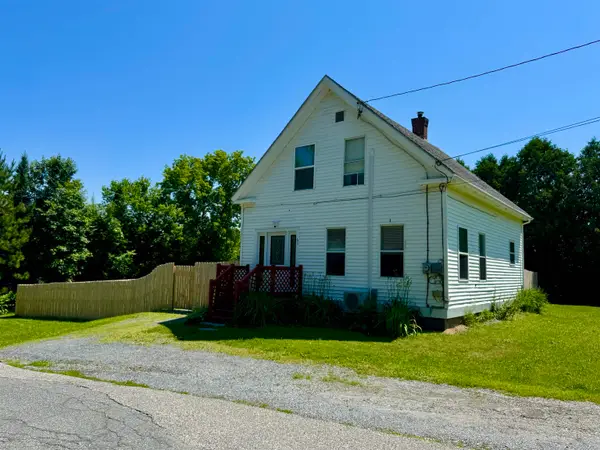 63 Cobblestone Alley, Bradford, VT 05033