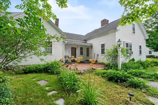 7 Bennington Road, Hancock, NH 03449