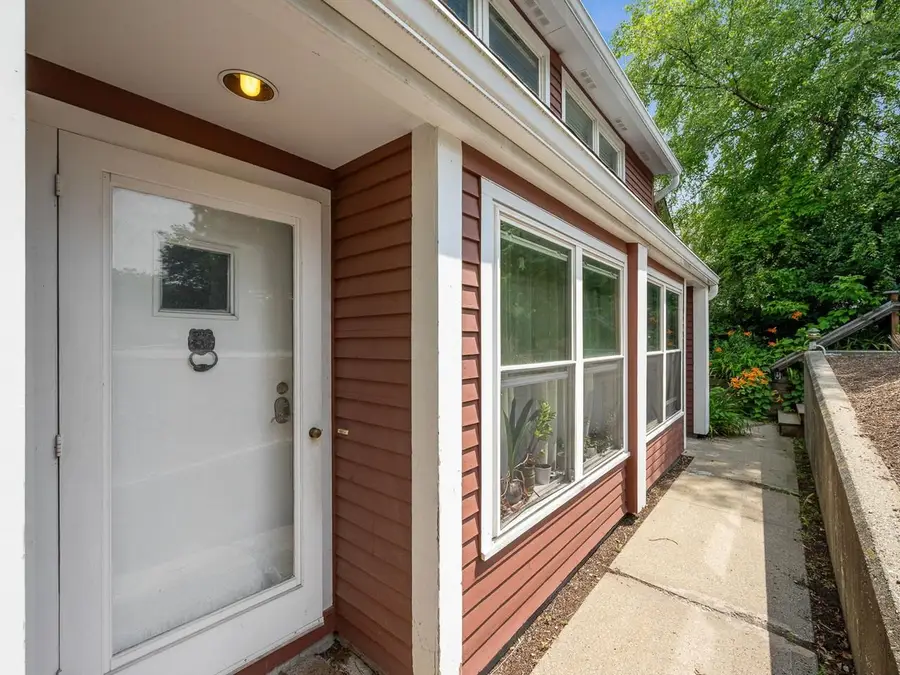 297 College Street #6C, Burlington, VT 05401 - #2