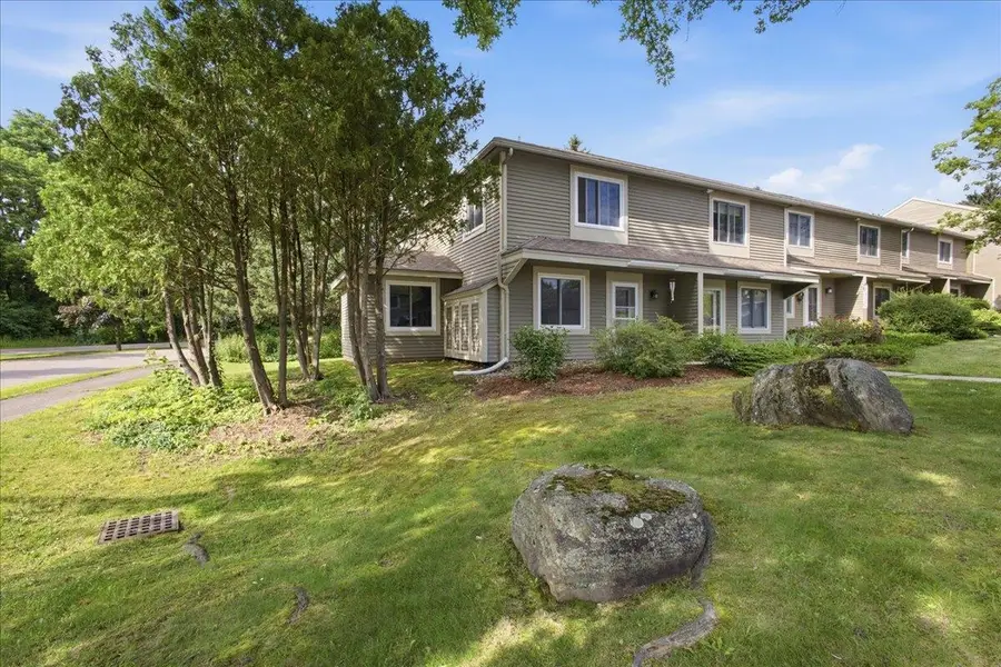 1 Overlook Drive, South Burlington, VT 05403 - #3