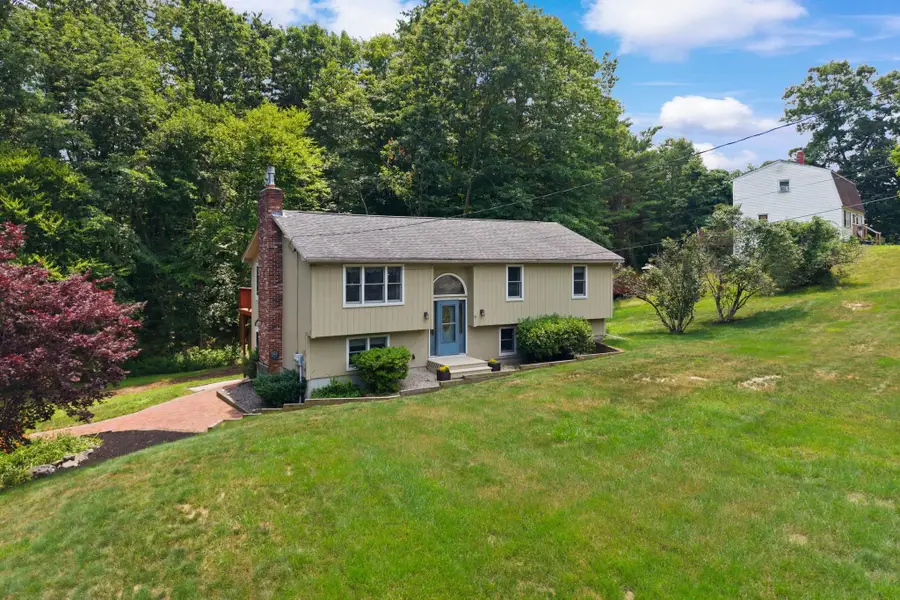 77 Tsienneto Road, Derry, NH 03038 - #3