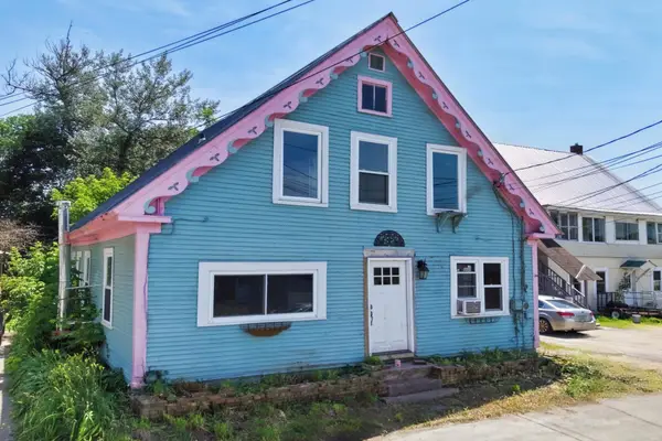 8 Oak Hill Street, Haverhill, NH 03785