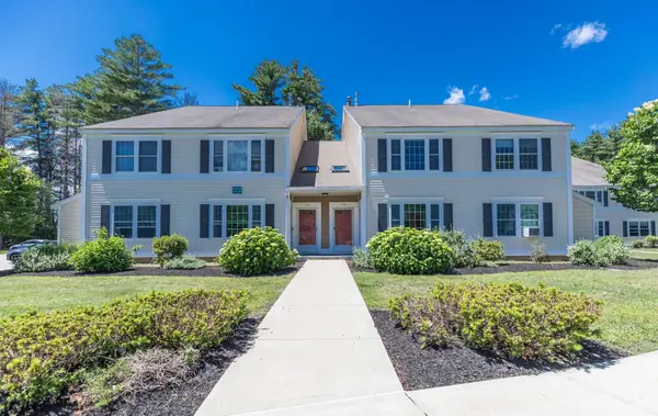 214 Springbrook Circle, Portsmouth, NH 03801