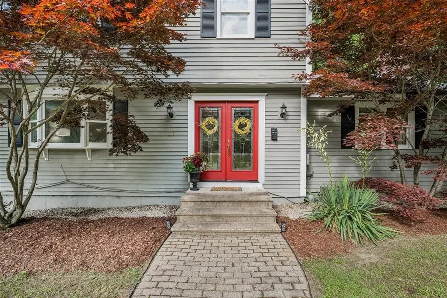 21 Nathaniel Drive, Amherst, NH 03031 - #2
