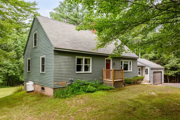 929 Rt 11, Sunapee, NH 03782