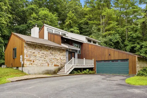 17 Spring Hill Road, Mont Vernon, NH 03057