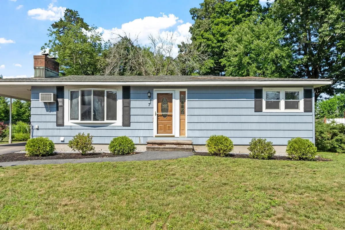 7 Mack Street, Bedford, NH 03110 - #1