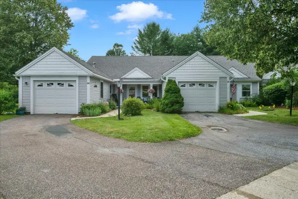 16 Clover Drive #8D, Essex, VT 05452