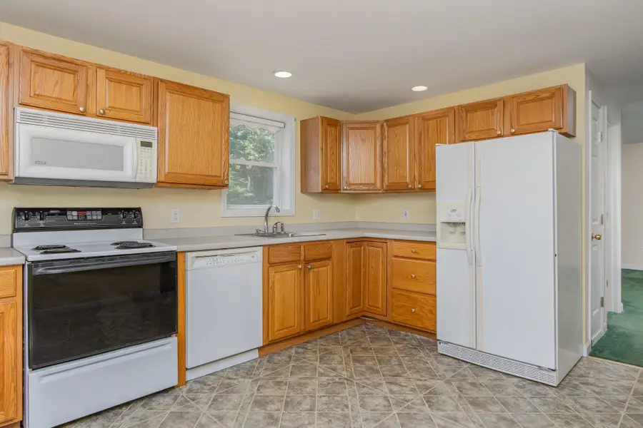 177 Jefferson Drive, Hillsborough, NH 03244 - #3