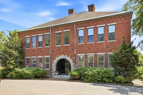 50 South School Street #2, Portsmouth, NH 03801