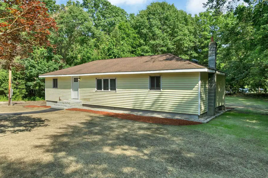 4 Loop Road, Londonderry, NH 03053 - #2
