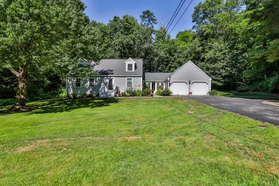 24 Beaver Brook Circle, Amherst, NH 03031 - #2