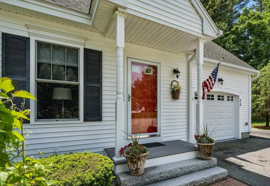 32 Peacock Brook Lane, Amherst, NH 03031 - #3