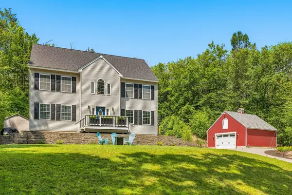 8 Lancelot Road, Farmington, NH 03835
