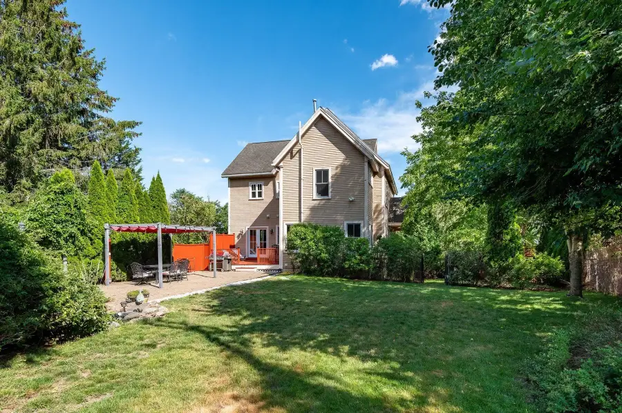 7 Shaw Road, Portsmouth, NH 03801 - #3