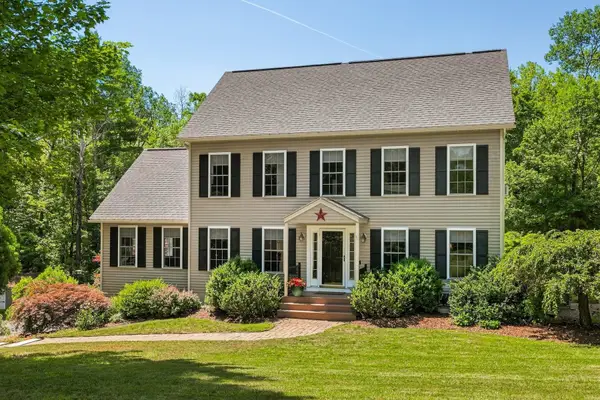 13 Robinson Street, Brentwood, NH 03833