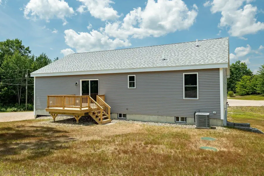 4 Hawthorne Road, Ossipee, NH 03864 - #3