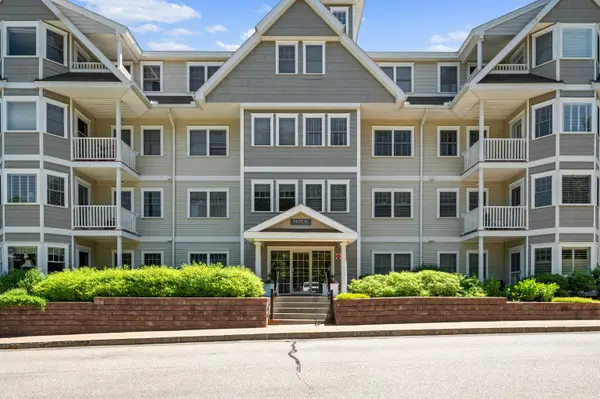 4 Sterling Hill Lane #425, Exeter, NH 03833
