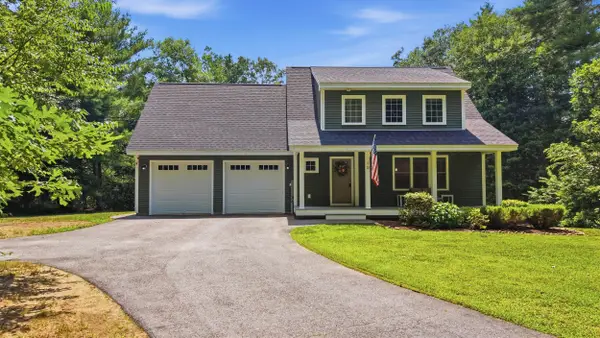 15 Newtown Plains Road, Lee, NH 03861