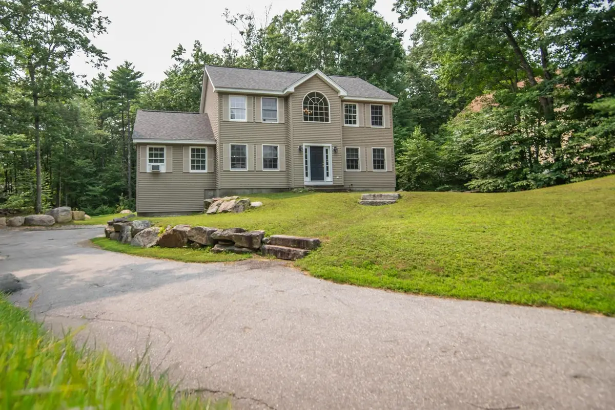 7 Dove Road, Hooksett, NH 03106 - #1