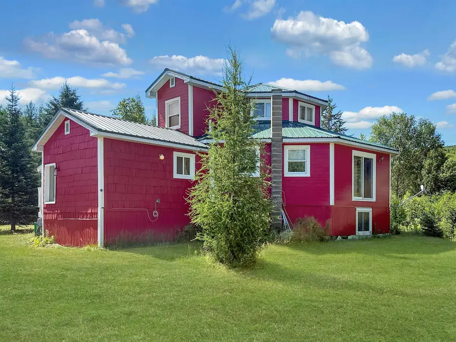 517 River Road, Beecher Falls, VT 05902 - #2