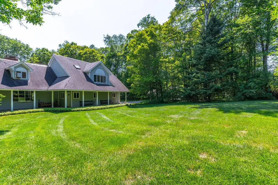 866 East Manchester Road, Manchester Center, VT 05255 - #3