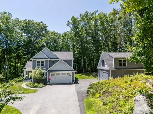 26 Boulder Drive, Newmarket, NH 03857