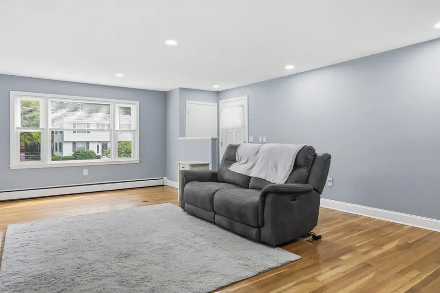 67 Dublin Avenue, Nashua, NH 03063 - #3