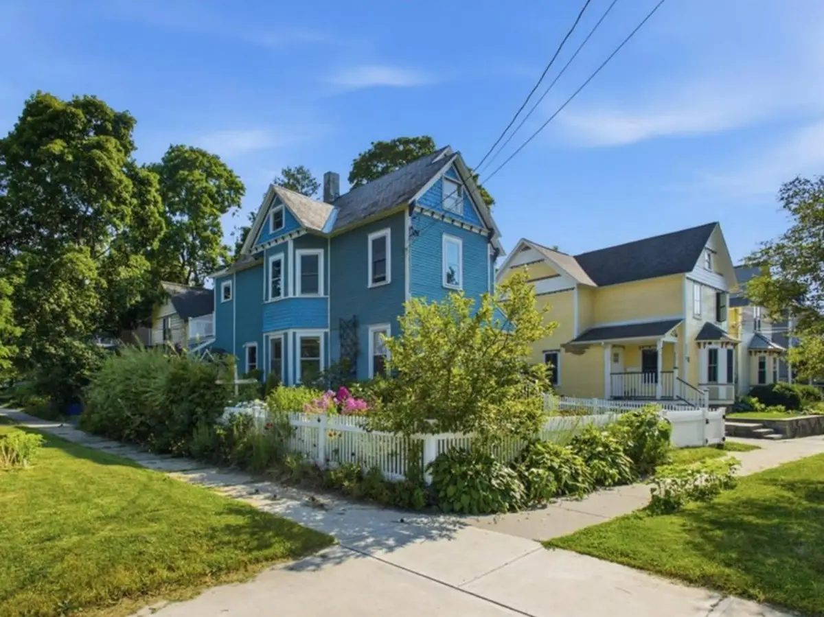 245 Loomis Street, Burlington, VT 05401 - #1