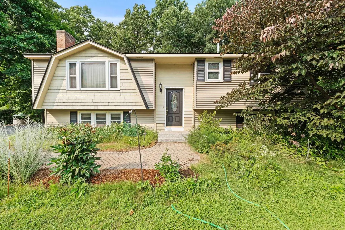 10 Wentworth Street, Nashua, NH 03060 - #1