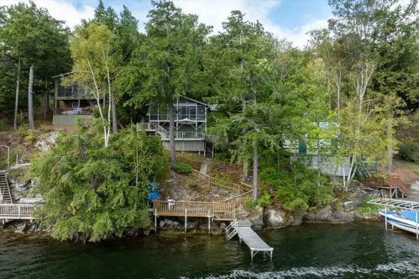 976 Avalon Beach Road, Castleton, VT 05735