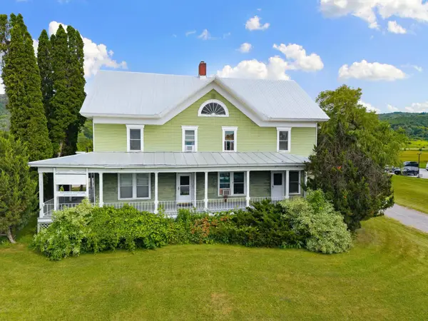 6 Fairfield Hill Road, St. Albans Town, VT 05478