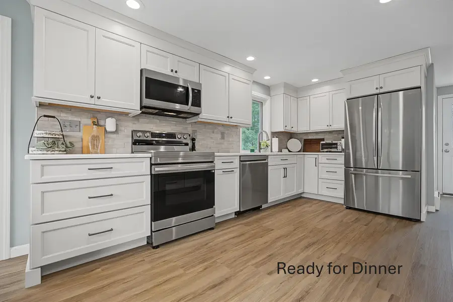 13 Brandy Circle, Litchfield, NH 03052 - #3