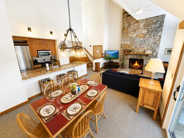4 Sportscenter Village Way #B33, Dover, VT 05356