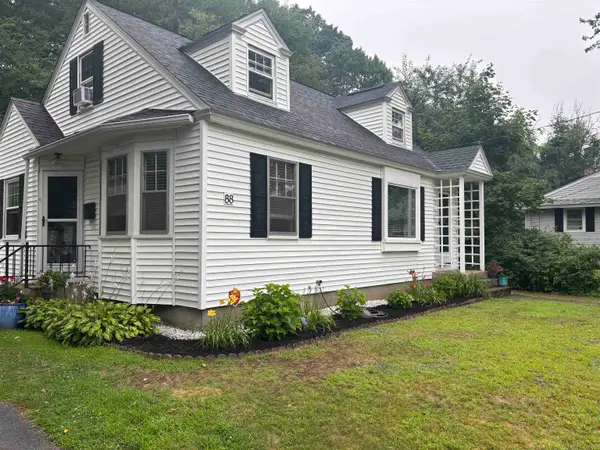 88 Newgate Circle, Manchester, NH 03102