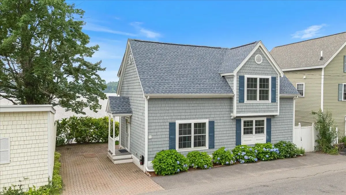 31 N Shore Road, Derry, NH 03038 - #1