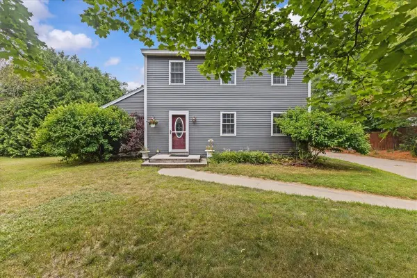 20 Suffolk Lane, Essex, VT 05452