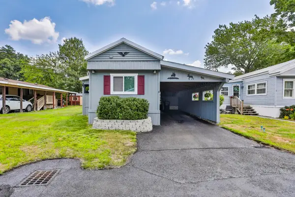 6 Cottonwood Lane, Merrimack, NH 03054