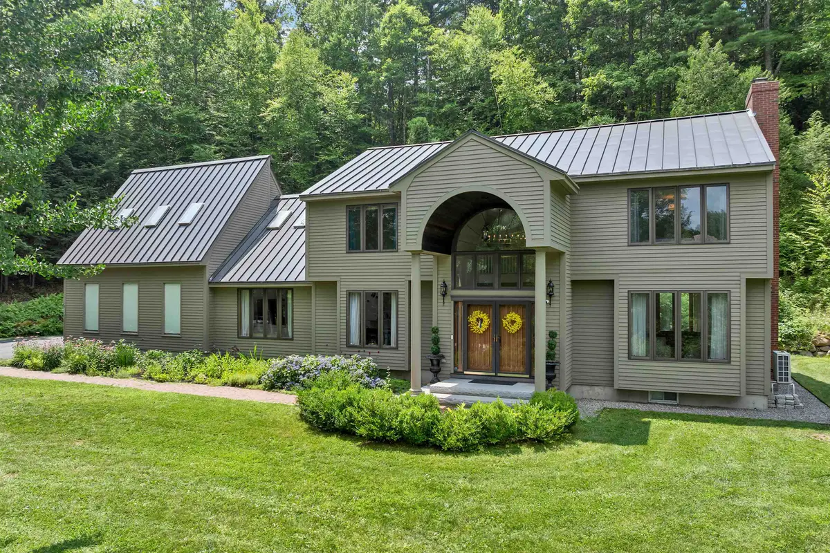 8 West Gate Drive, Bow, NH 03304 - #1